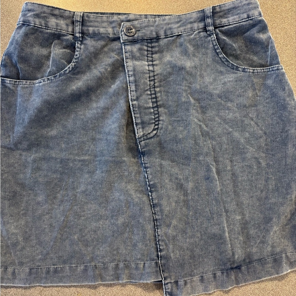 Sadie‎ & Sage washed blue Corduroy Skirt Asymmetrical Hem Small